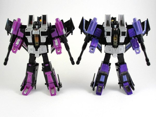Transformers United Seeker Ace Set Out Of Box Image Botcon Henkei  (77 of 87)